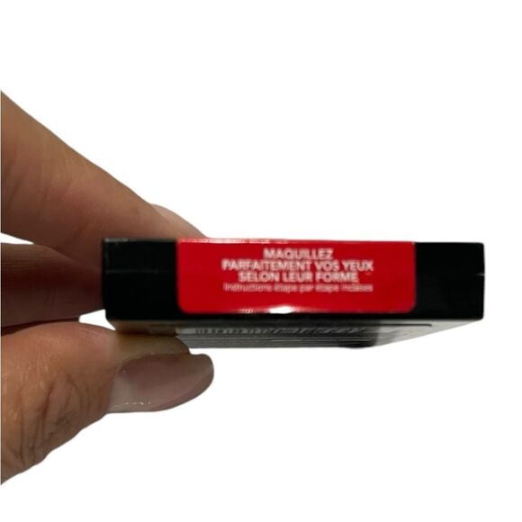 REVLON PhotoReady Eye Contour Kit, Eyeshadow Palette #525 Avant Garde - Picture 6 of 6